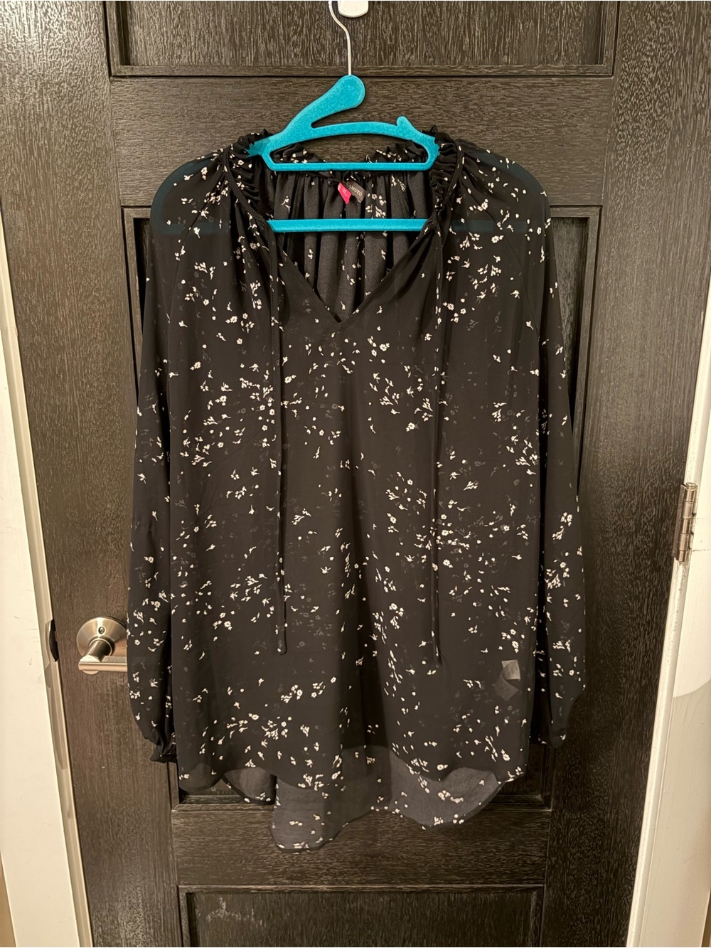 Vince Camuto tie neck tunic blouse floral M